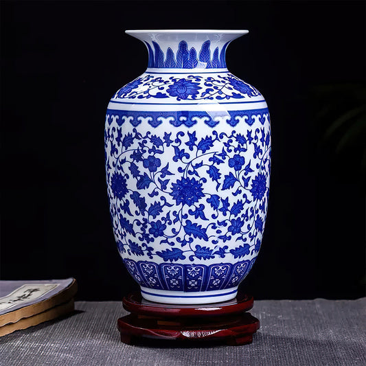 Vase Asiatique en Porcelaine Bleu et Blanche
